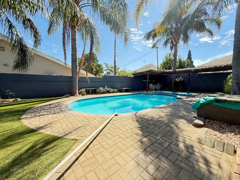4 Bedroom Property for Sale in Myrtledene Western Cape